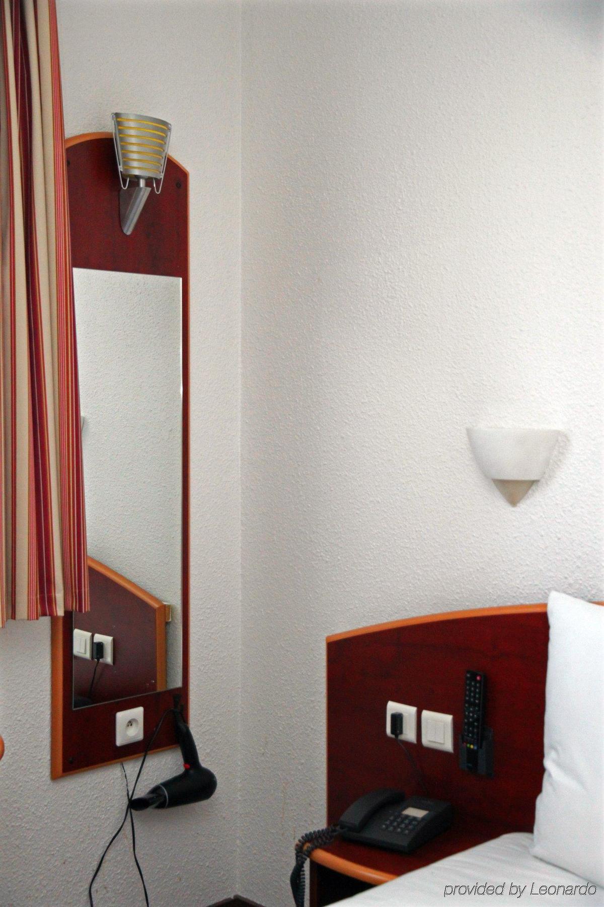 Comfort Hotel Grenoble Saint Egreve Buitenkant foto